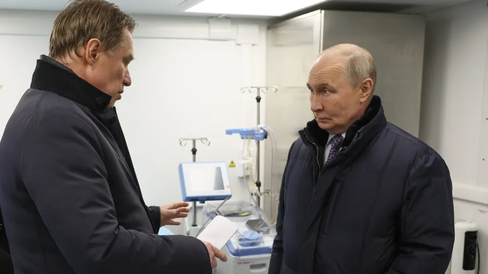 Президент распорядился усилить охват диспансеризации репродуктивного здоровья для мужчин и женщин. Решение озвучено на встрече с министром здравоохранения на фоне многолетнего снижения рождаемости и демографического кризиса в стране.