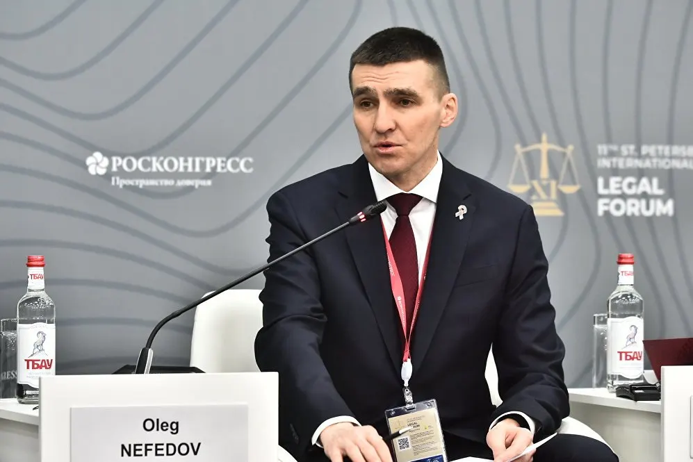 Высшая квалификационная коллегия судей 26 мая обсудит рекомендацию судьи Верховного Суда Олега Нефедова на должность заместителя председателя Верховного Суда и руководителя коллегии по гражданским делам. Ранее он выносил решения о запрете нескольких движений и признании юрлица ФБК экстремистским.