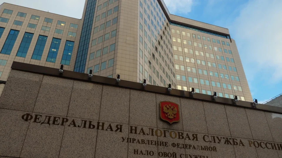 Налоговые органы активнее пресекают схемы ухода от НДС через закрытие и повторное открытие ИП; при выявлении фиктивной перерегистрации возможны доначисления НДС, пени и штрафы.