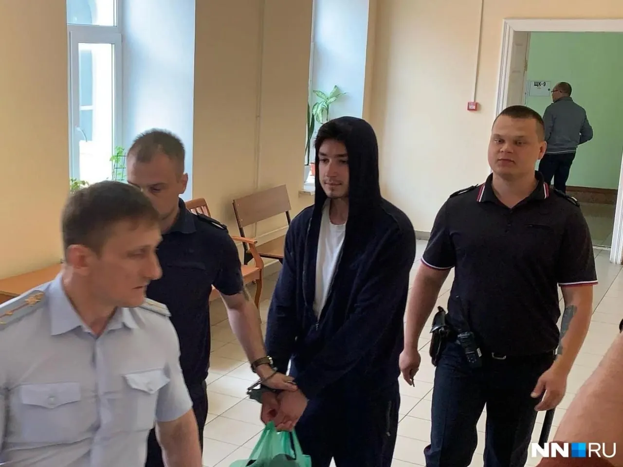 Уголовное преследование по статье хулиганство прекращено. Корниловцу оставили только дело об агрессивном вождении; ему назначены запреты, а Следственный комитет добивается передачи производства из МВД.