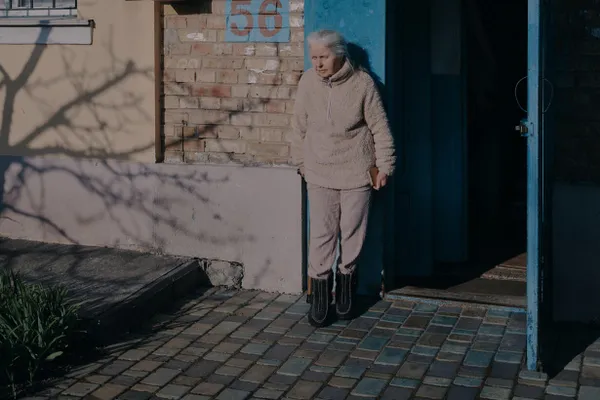Генерал‑полковник Александр Чайко стал главкомом ВКС. Ранее он командовал группировкой в Сирии и Восточным военным округом; в его адрес звучали обвинения в совершении преступлений против мирных жителей, а также введены международные санкции.