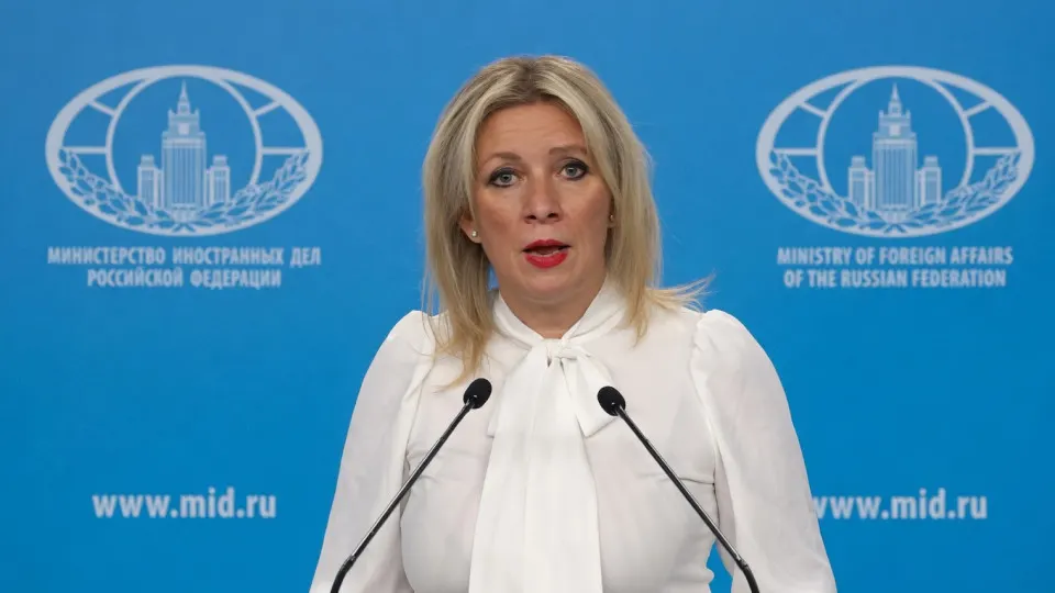 Официальный представитель МИД РФ заявила о готовности дать «незамедлительный и адекватный ответ» на любые действия против российских граждан в Приднестровье. Это заявление прозвучало на фоне указа о выдаче российских паспортов жителям региона и новых законов, расширяющих полномочия по защите граждан за рубежом.