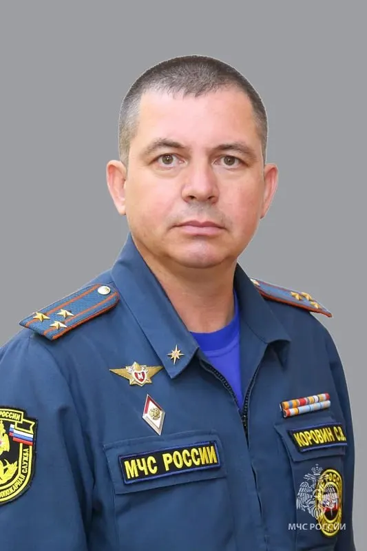 Полковник внутренней службы Сергей Коровин назначен начальником краевого управления МЧС указом президента от 3 июня. У него более двух десятков лет службы в ведомстве, богатый опыт ликвидации пожаров и паводков и ряд ведомственных наград.