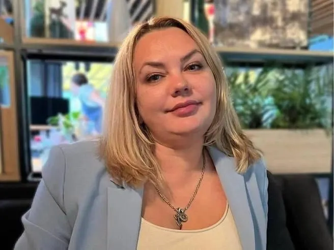 Анна Елисеева и ещё 11 фигурантов оспаривают передачу материалов дела в Краснодарский край. Заседание назначено на 22 июля; им вменяют мошенничество и дачу и получение взяток.
