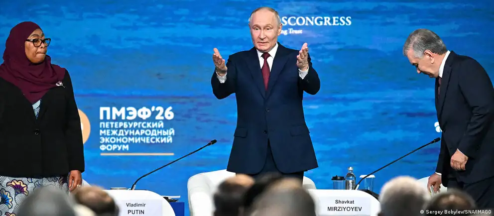 На пленарном заседании ПМЭФ президент заявил о «сдержанной» динамике экономики, привёл прогноз инфляции и показатели по рублю и бюджету, а также обвинил страны Европы в замораживании российских активов.