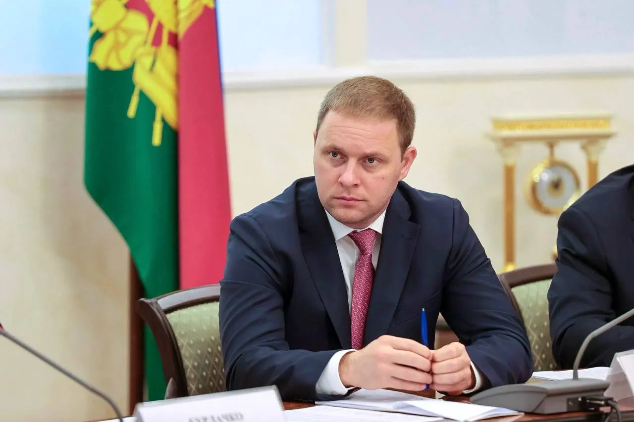 Швец, который ранее руководил Анапой и работал в органах власти Краснодарского края, стал генеральным директором госкорпорации «Туризм РФ».