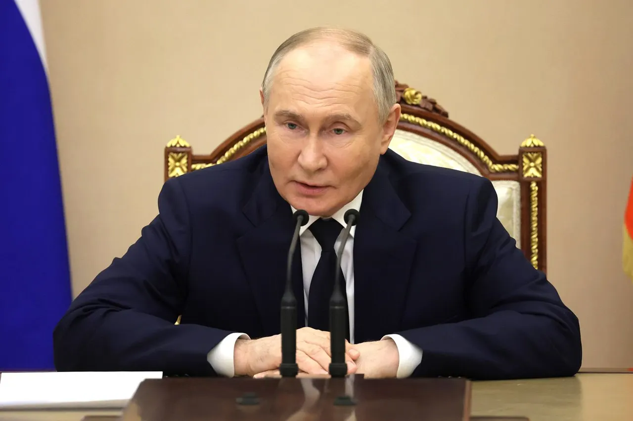 Президент распорядился не допускать остановки работ над двумя атомными ледоколами и подчеркнул важность дальнейшего выполнения планов по проекту «Лидер».