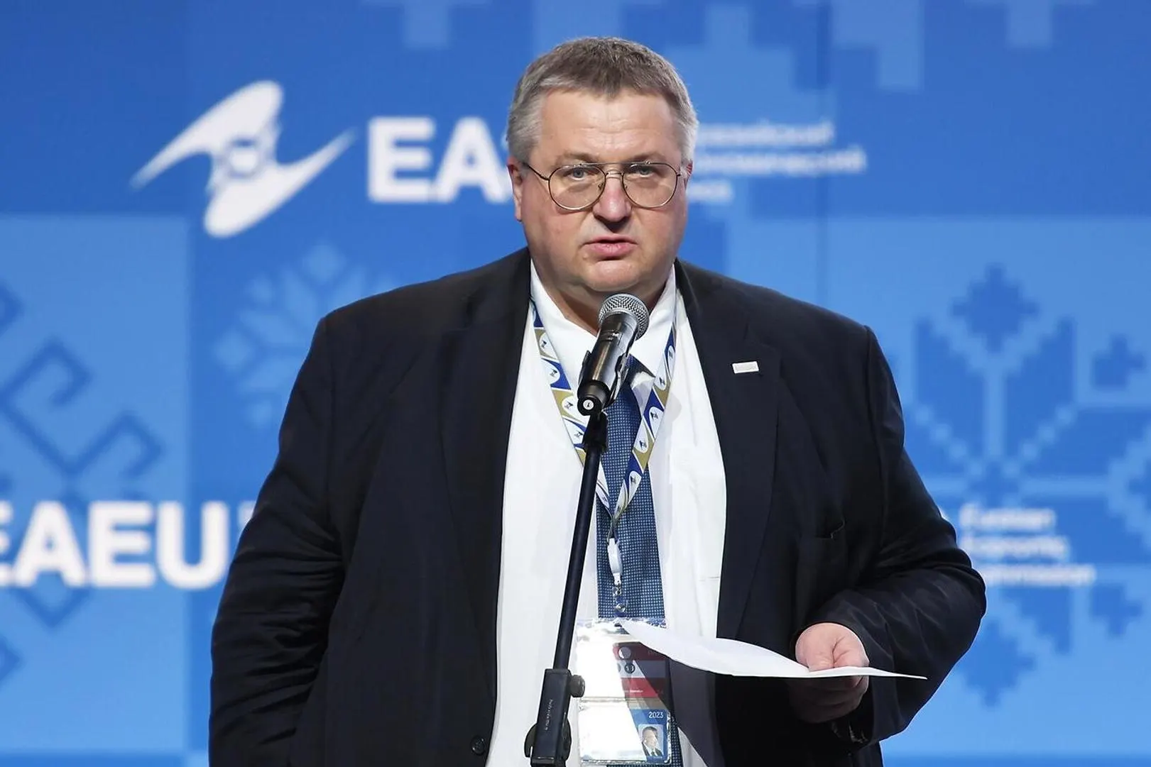 Вице‑премьер заявил, что до декабря будет проанализирован правовой механизм приостановки членства Армении в Евразийском экономическом союзе на фоне сближения Еревана с ЕС и введённых торговых ограничений.