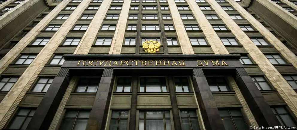 Пакет поправок направлен на стабилизацию цен на топливо: корректируется механизм демпфера, расширяется перечень учёта поставок при биржевых продажах и вводятся компенсации для импортного дизеля.