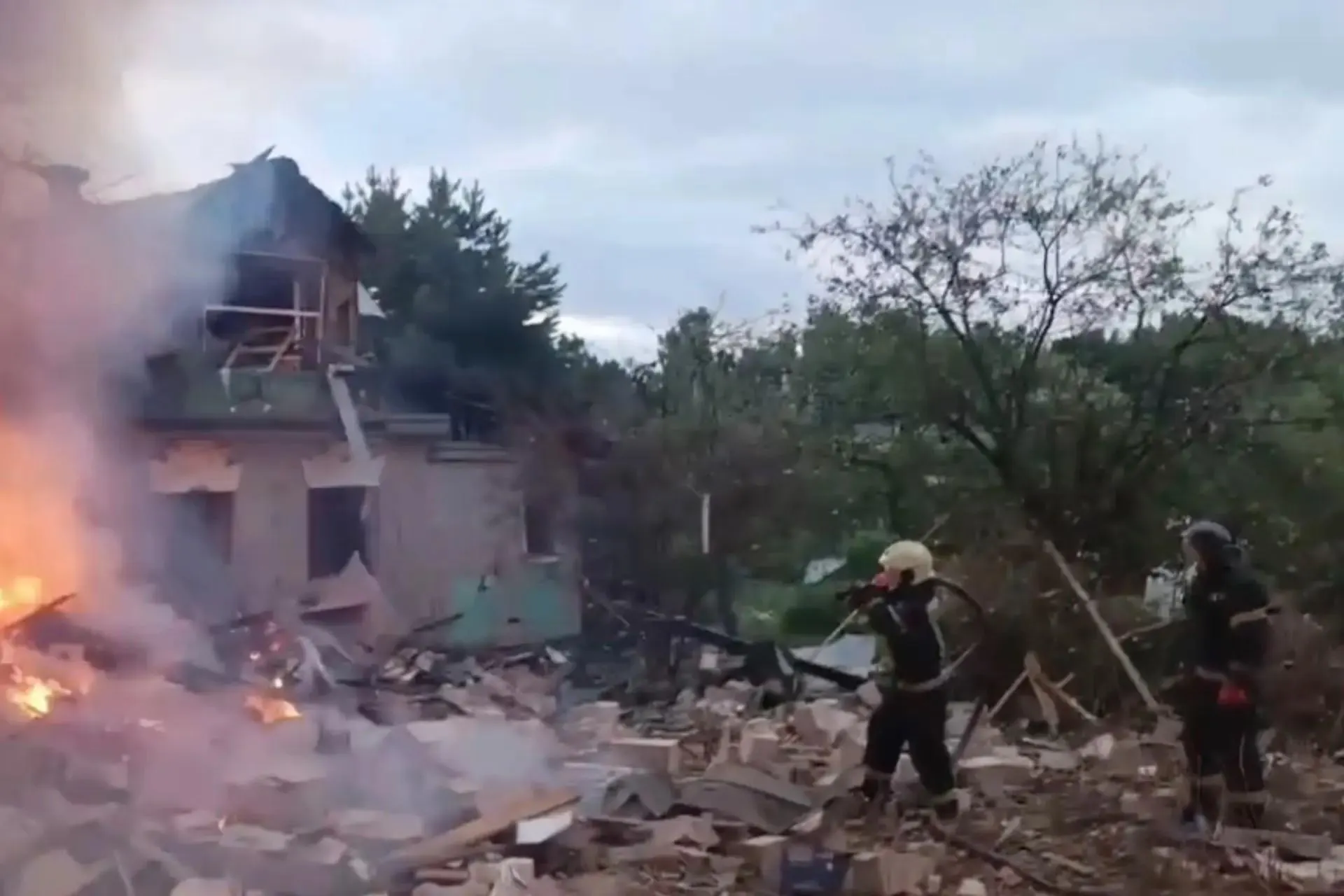 По данным МИД, в среднем 61–62 человека в день получили ранения или погибли в результате атак; за неделю зафиксировано свыше 1 000 прилётов.