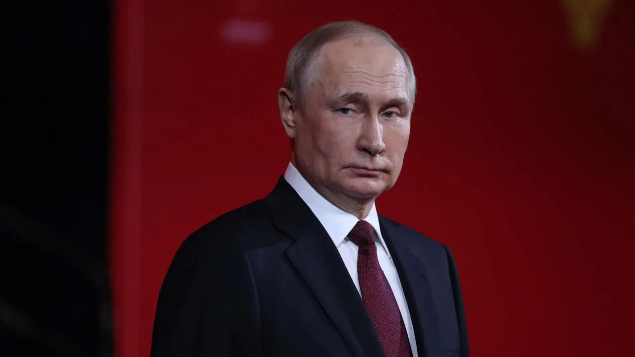 Кремль заявил, что прекращение огня невозможно при нынешней позиции Киева. По словам Пескова, для Москвы условием остановки боёв остаётся «достижение своих целей», а предложенные Путиным требования остаются ключевыми.