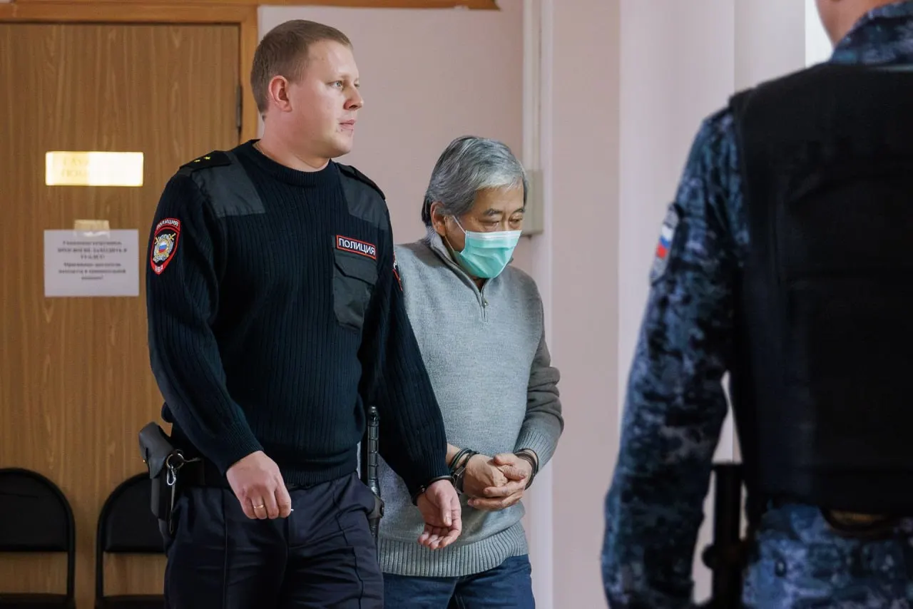 Дело Александра Пака, обвиненного в наезде на многодетную мать на BMW, поступило в картотеку Верховного суда и передано в третий состав уголовной коллегии.