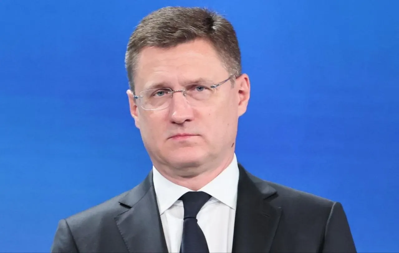 Правительство приняло меры по усилению контроля за ценами на независимые заправочные станции; инициатива поддержана вице-премьером Александром Новаком.