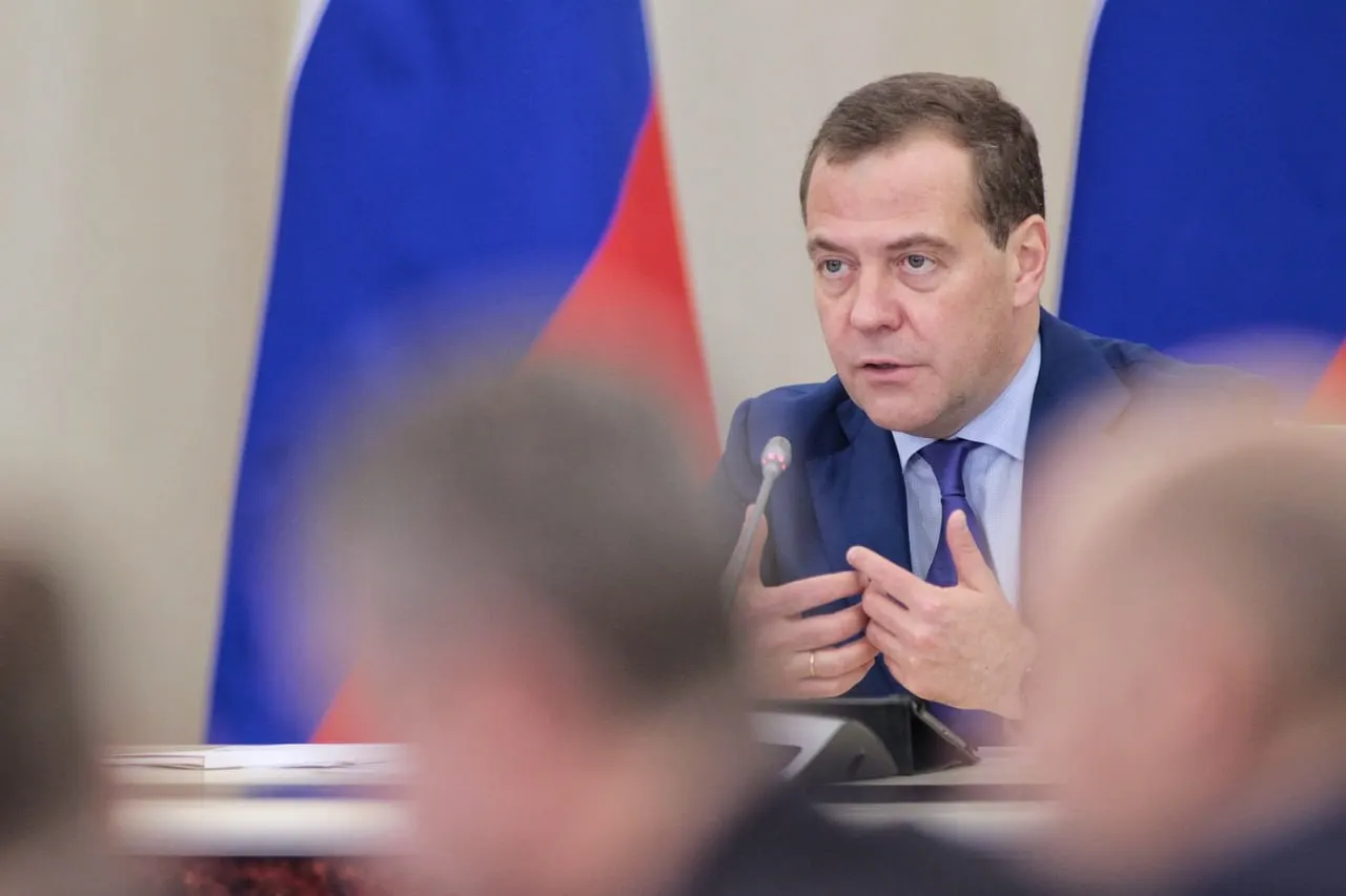 Глава партии заявил, что идеологическое противостояние сохранится даже после завершения или приостановки СВО; проблемы воспитания общества продолжат существовать внутри страны и за её пределами.