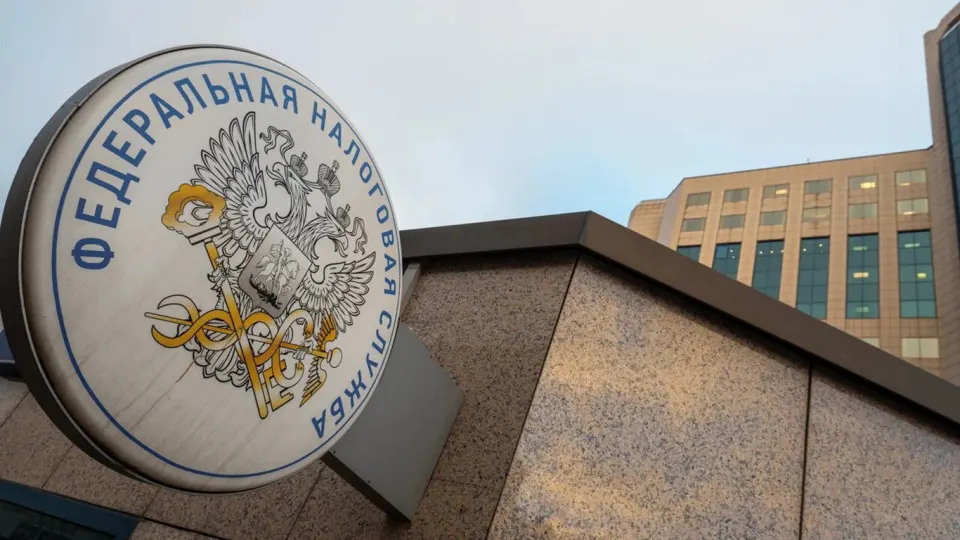 Повышение фискальной нагрузки и изменение условий спецрежимов привели к снижению налоговых поступлений от малого бизнеса и самозанятых, несмотря на ожидания властей увеличить доходы бюджета.