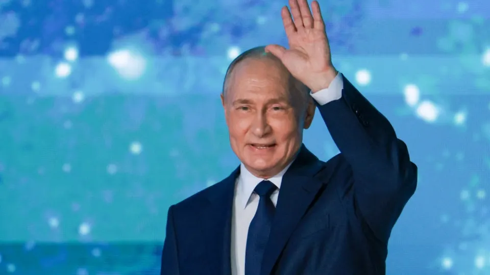 Владимир Путин заявил, что во время ограничений доступа к интернету в России должны бесперебойно работать ключевые государственные и сервисы жизнеобеспечения, включая портал Госуслуг, платёжные системы и запись к врачу.