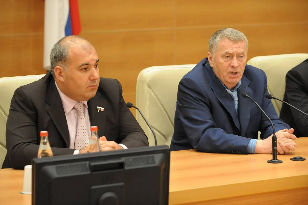 Бывший депутат Госдумы Юрий Напсо оспаривал прекращение полномочий за пропуски заседаний, ссылаясь на лечение. Конституционный суд отказался принимать жалобу.
