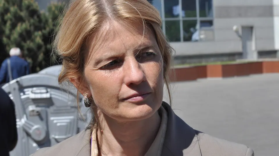 Наталья Касперская вела переговоры со Второй службой ФСБ по блокировкам и ограничениям в рунете, резко раскритиковав подход службы. Источники отмечают, что решить вопрос вряд ли получится — у спецслужбы больше влияния, чем у действующих игроков IT-рынка.