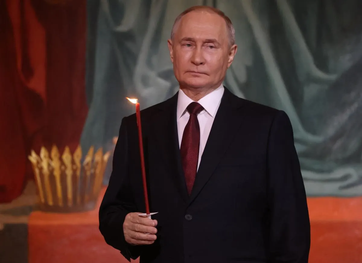 Аналитики предупреждают, что при нарастании кризиса правление Путина может закончиться в ближайшие три года — от стремительного устранения до показательного процесса; возможные триггеры включают удары, внутренние волнения и утрату внешней поддержки.