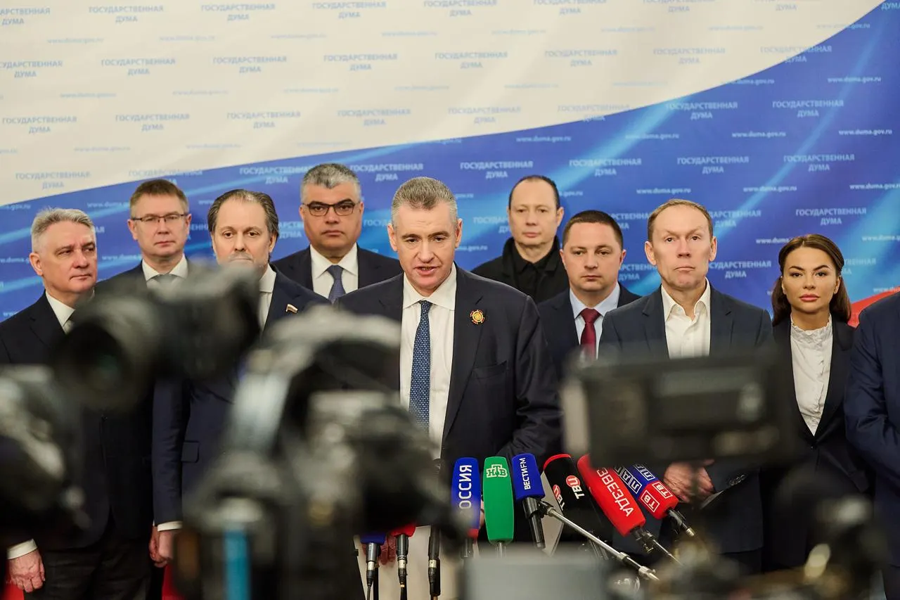 Партия внесла в правительство законопроект об отмене 28 административных штрафов, которые, по её мнению, утратили актуальность и создают проблемы для граждан.