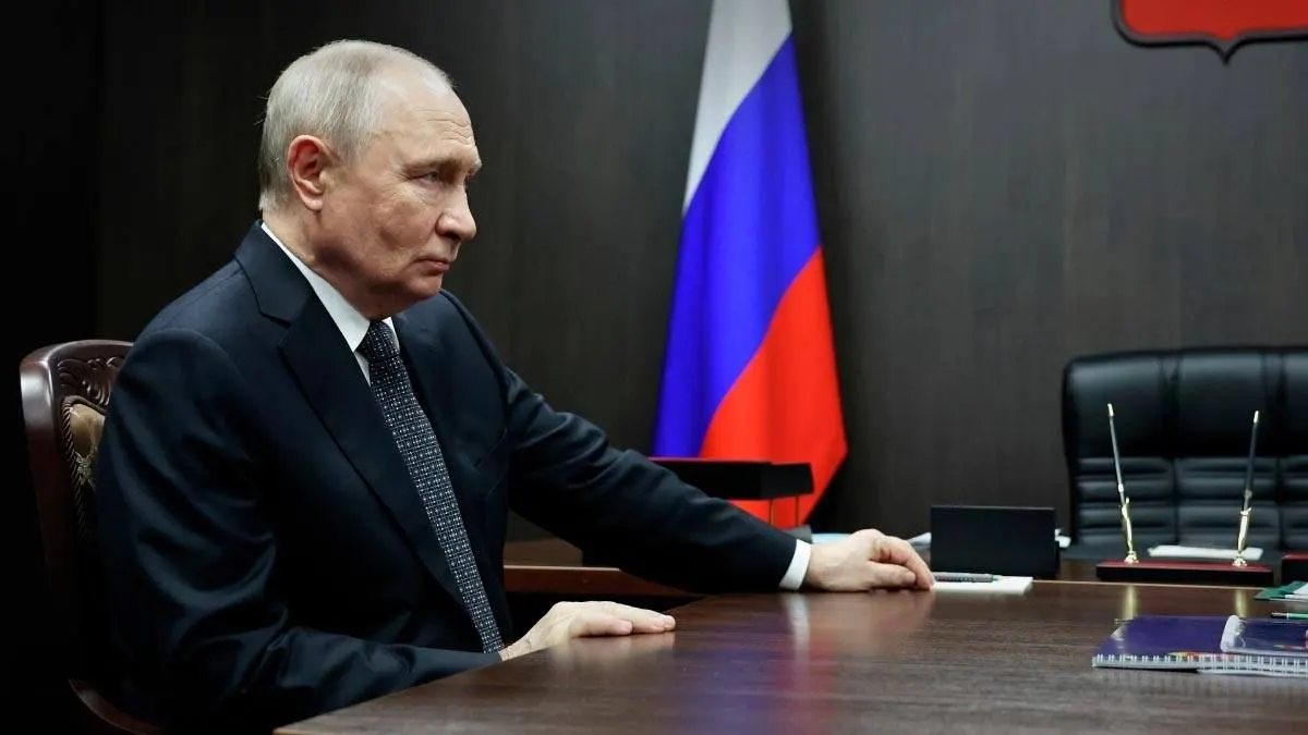 Президент озвучил планы увеличить внутренний спрос на аккумуляторы к 2030 году и развивать энергетику с акцентом на постлитиевые технологии; в Москве запланировано введение ещё одной фабрики Росатома.