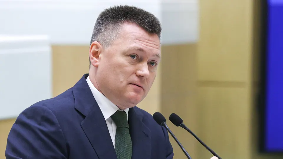 Российские власти усиливают поддержку китайскому бизнесу и расширяют судебный контроль за вопросами инвестиций, в то время как объем китайских вложений в РФ сокращается на фоне конфликта на Украине.