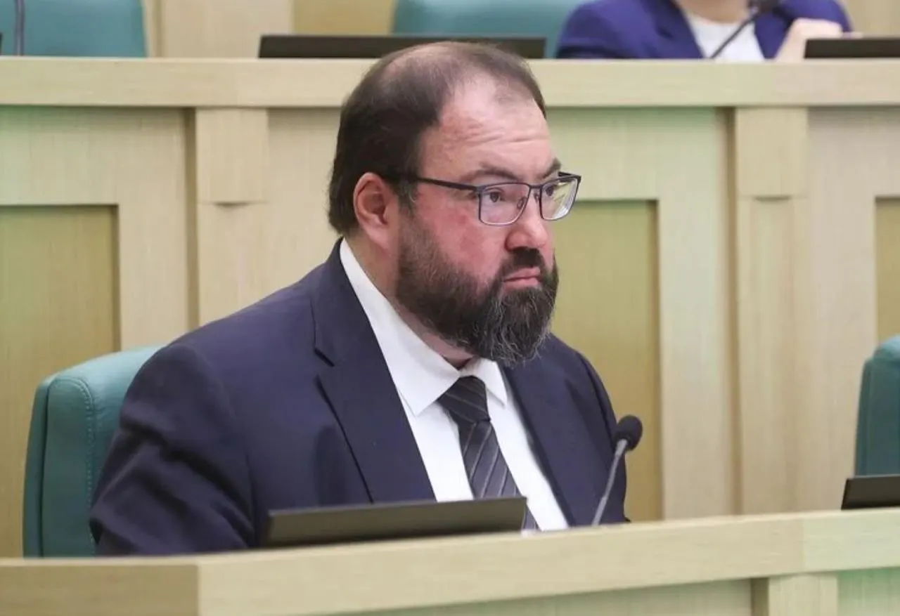 Министерство цифрового развития и Минобороны обсуждают меры по защите дата‑центров после серии атак беспилотников; восстановление может занять месяцы.